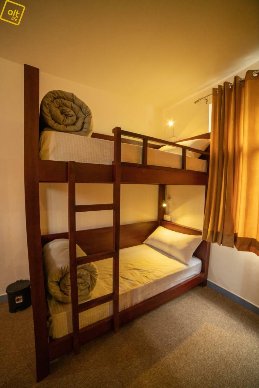 Alt Life - Dharamkot Hostel McLeod Ganj Ngoại thất bức ảnh